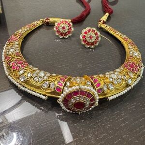 Hasli style sterling silver necklace and earrings set